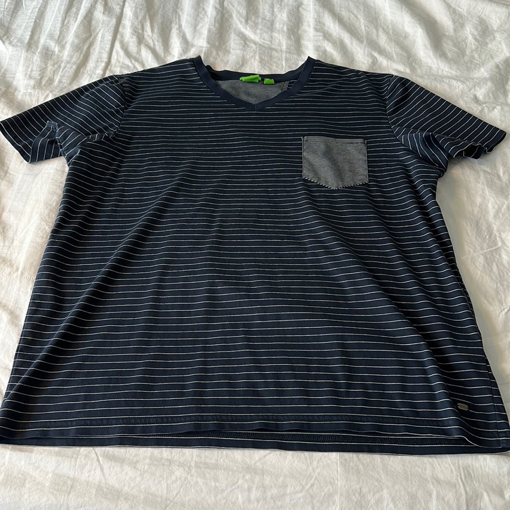 Hugo Boss Mens tee shirt with pocket XXL navy blue white stripes